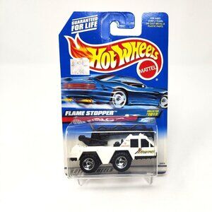 1998 Hot Wheels Collector #1012 FLAME STOPPER 1:64 White Mattel (dd)